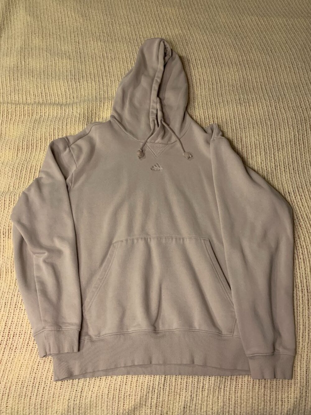 Adidas Pullover Hoodie Men’s Medium Gray Minimal Logo Classic Fit